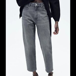 ZARA High-Waist Mom Fit Jeans – Gray Wash – Size 36 (US 4) 🩶